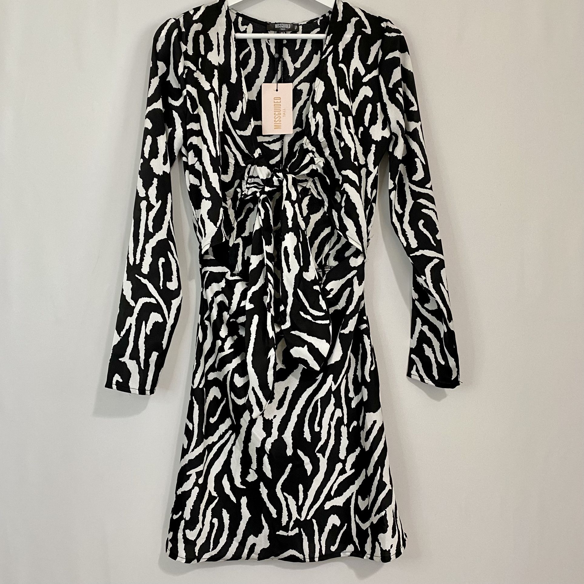 Missguided Women’s Tall Zebra Print Tie Front Mini Dress Black & White Sz 4 NWT