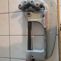 Rigid Pipe Cutter