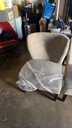 2 chairs for any setting!