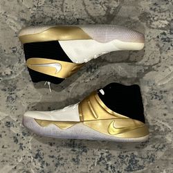 Kyrie 2 ID Black and Gold 