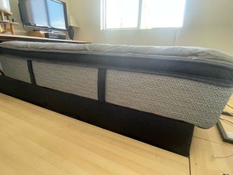 Queen Serta Mattress and Boxspring bed