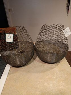 Wire baskets set of 2