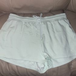 Ladies Mint Green Mid Thigh Fleece Shorts XXL Size NWT Universal Thread Goods Co