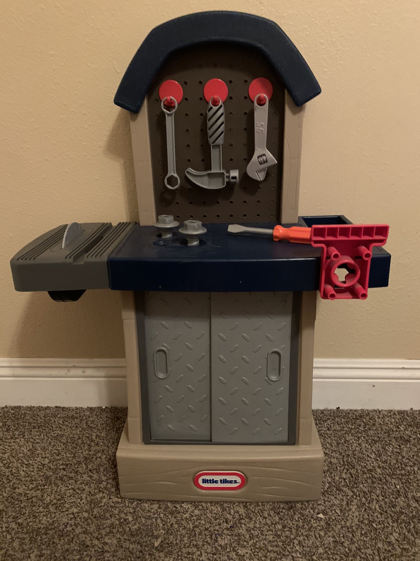 little tikes small toddler tool bench