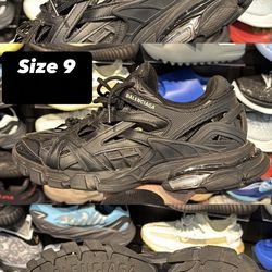 balenciaga track 2.0 black