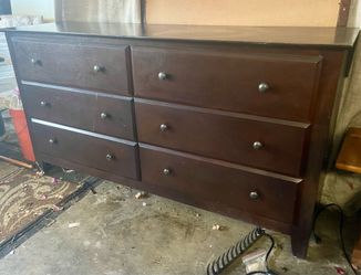 6-Drawer Dresser
