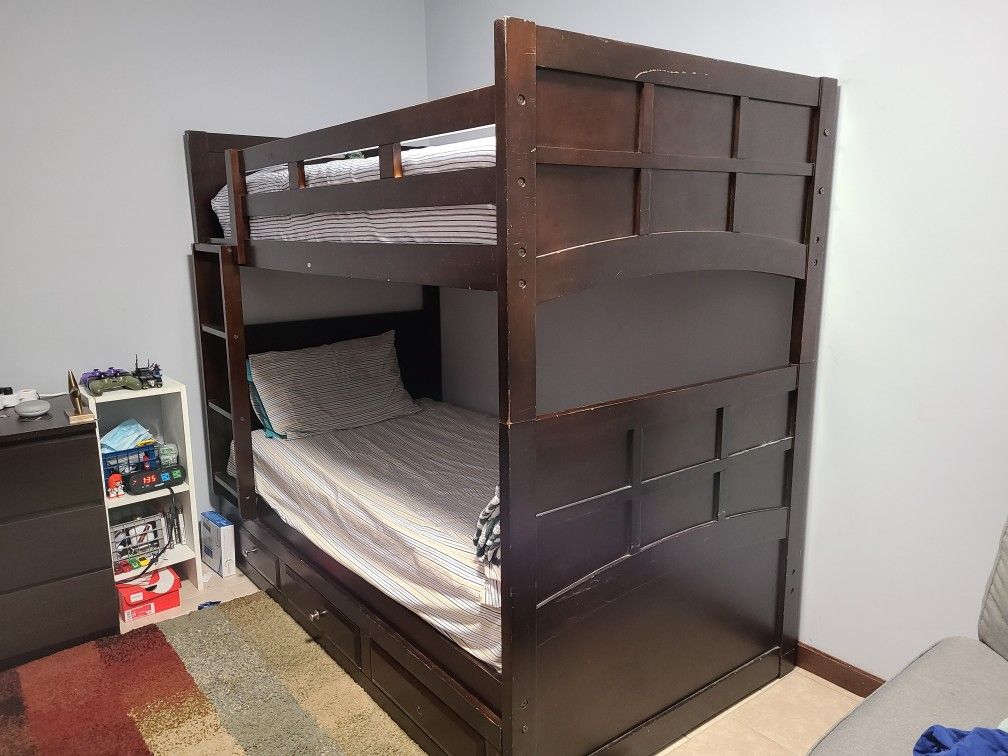 Twin over Twin Bunk Bed