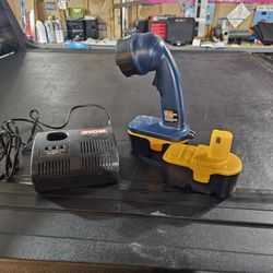 Ryobi 18v Flashlight With 2 Batteries And Charger 