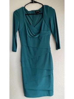 White House Black Market Blue/Teal Geen layered Form Fitting Dress Size 0