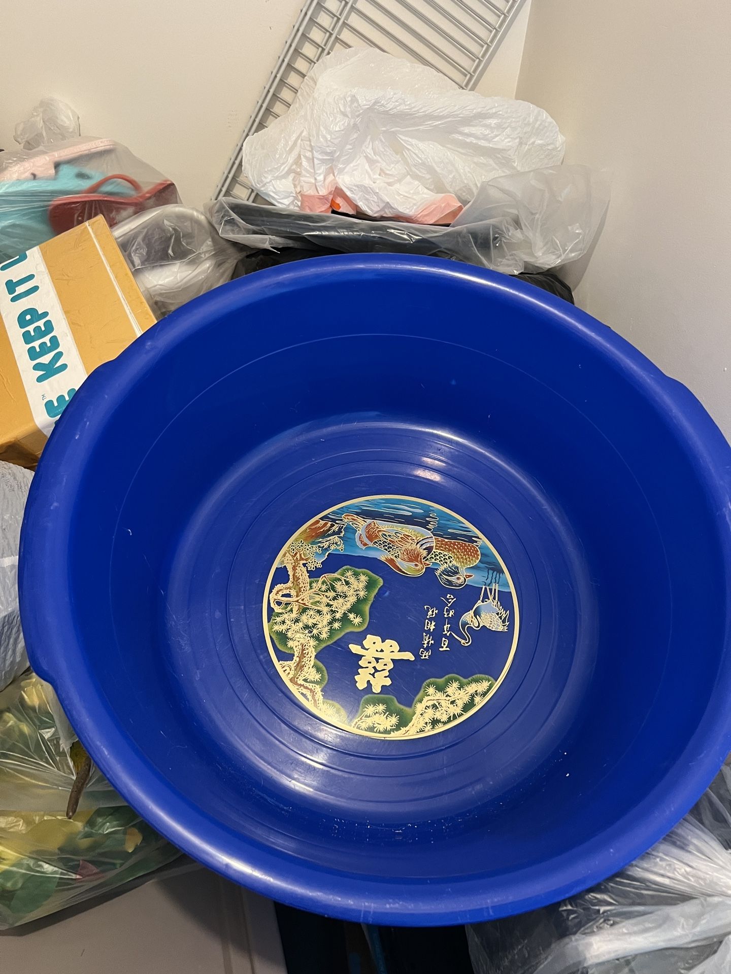 Round Plastic Wash Basin