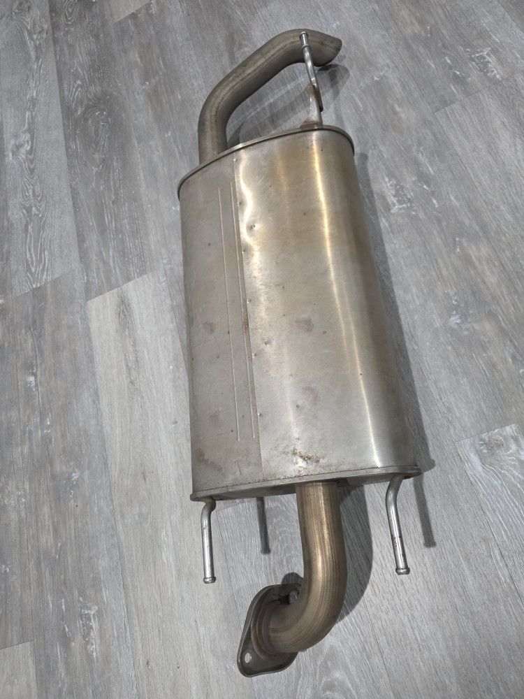 17-22 SUBARU IMPREZA REAR EXHAUST MUFFLER TAIL PIPE
