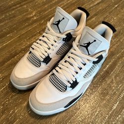 Jordan 4 Military Blacks