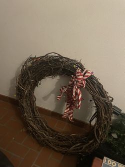 Xmas Wreath And Wooden Box 