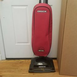 NEW cond ORECK COMMERCIAL 2SPEED VACUUM WITH AMAZING SUCTION  , WORKS EXCELLENT  , IN THE BOX 