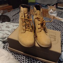 Women's Timberland Wedge Boot Size 8.5