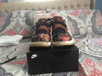 Floral KD 7 size 12