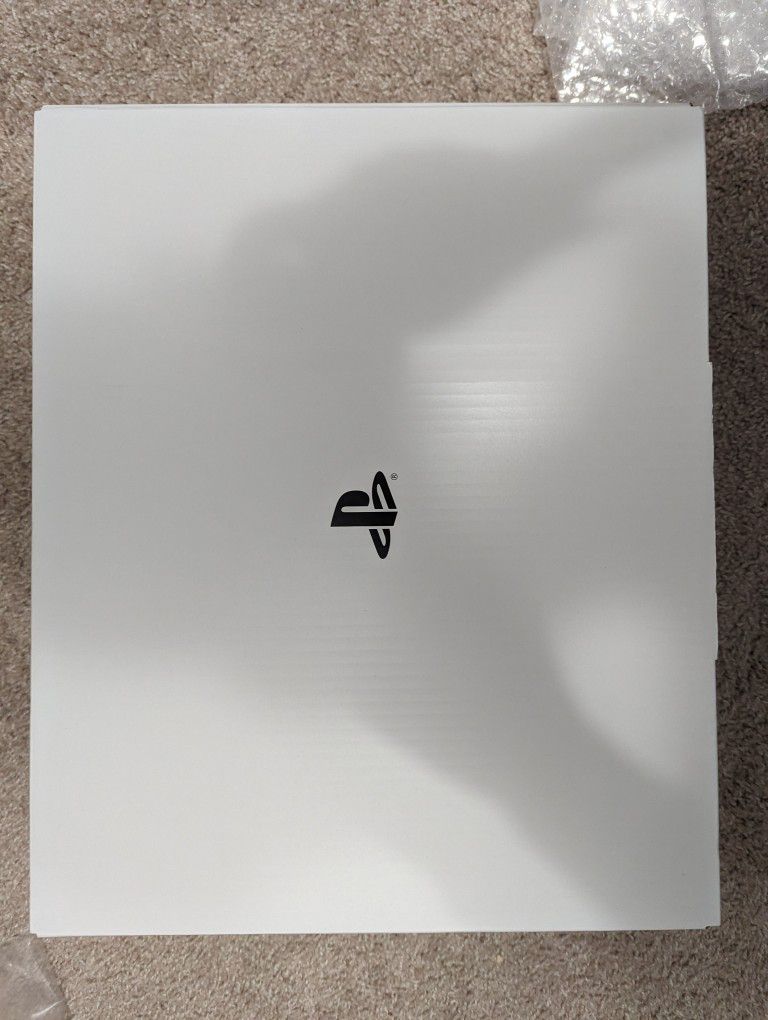 Brand New Sony Play Station PS 5 1 TB  Disk Version 