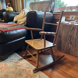 Free Kids Rocking chair 