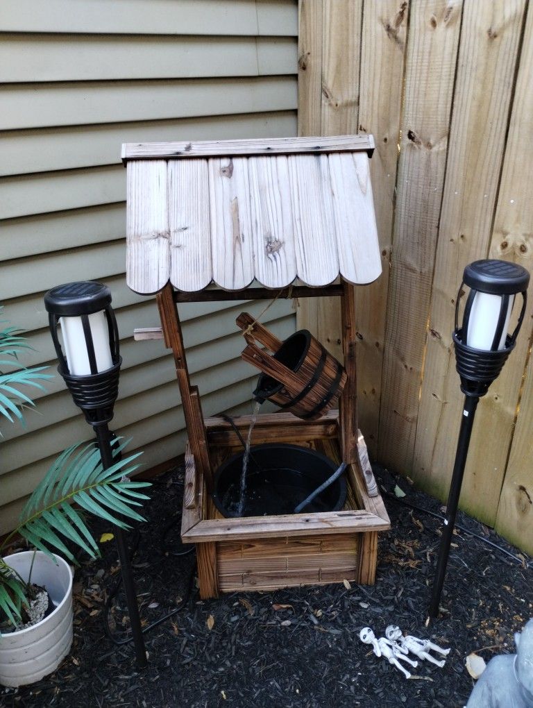 Water wishing well fountain house 54" x 36"
Great shape. Works well. Wood. Located in Montgomery village MD great for patio yard garden. Water comes o