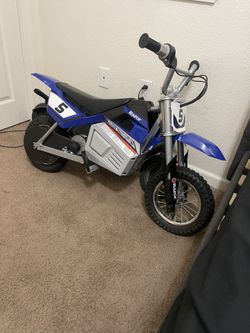 Razor 24V MX350 Dirt Rocket Powered Ride-On - Blue