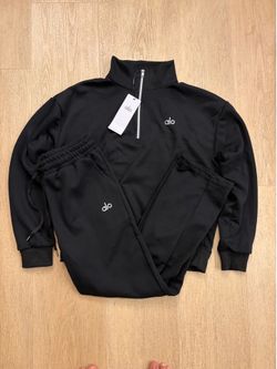 Alo Black Quarter-Zip Sweatsuit Set size medium