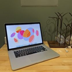 BLACK FRIDAY SALE Apple MacBook Pro 15” Retina Quad Core i7/16GB RAM/256GB Storage Laptop  Warranty Included