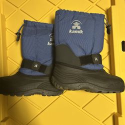 Kamik Children’s Snow Boots Size 2 Blue