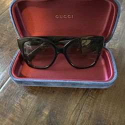 Authentic Gucci Women’s Sun Glasses 
