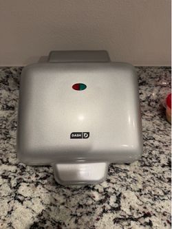 Waffle maker