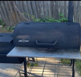 Offset smoker/ Free