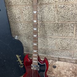 EPIPHONE SG BASS WITH CASE