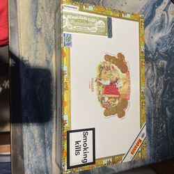 Romeo Y Juliet Cigar Box Humidor