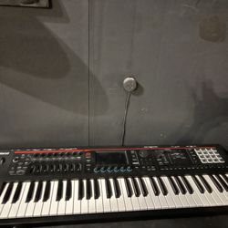 Roland FANTOM-06 