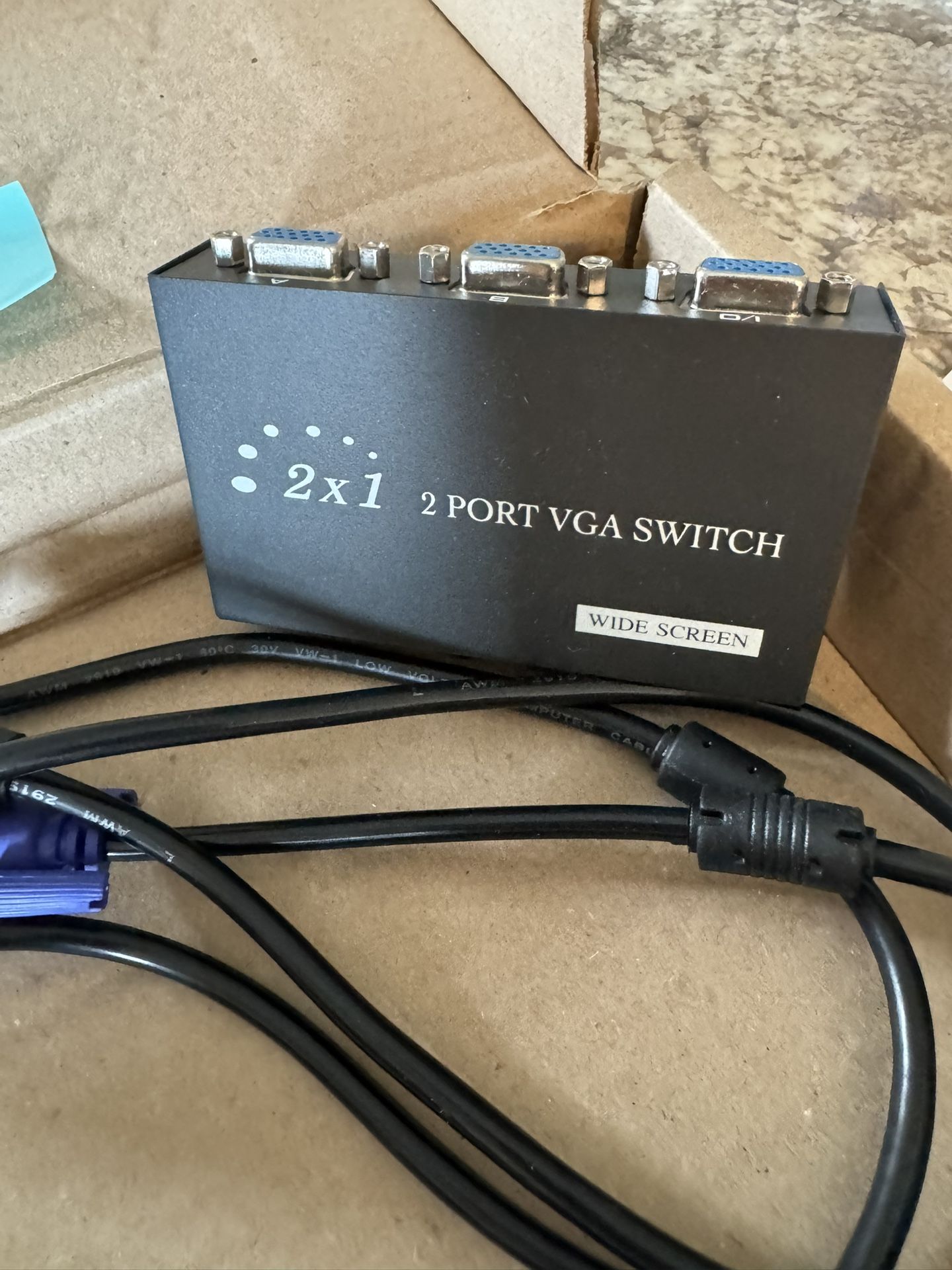 VGA Switch With 2 Ports And 2 Cables