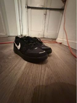 Nike shoes black and white glows up