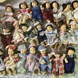Selling Set Of Palm Pals Bean Bag Kids Doll