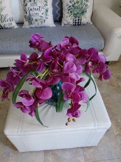 Orquidia artificial con vase de vidrio
