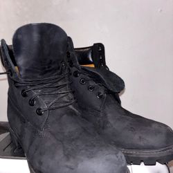 Black timberlands Size 9.5