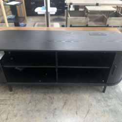 63" TV Stand with Power Outlet, Modern Media Console with Sliding Doors, Entertainment Center for TVs up to 60 Inch