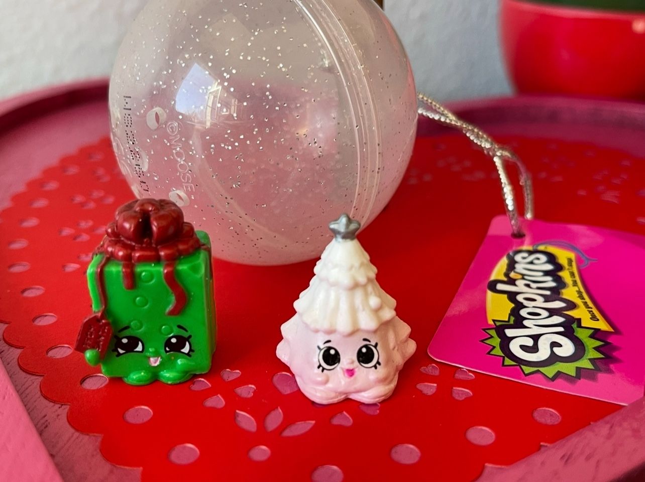 Shopkins Season 6 Christmas Blind Bag Ornament Teresa tree Chrissy Present