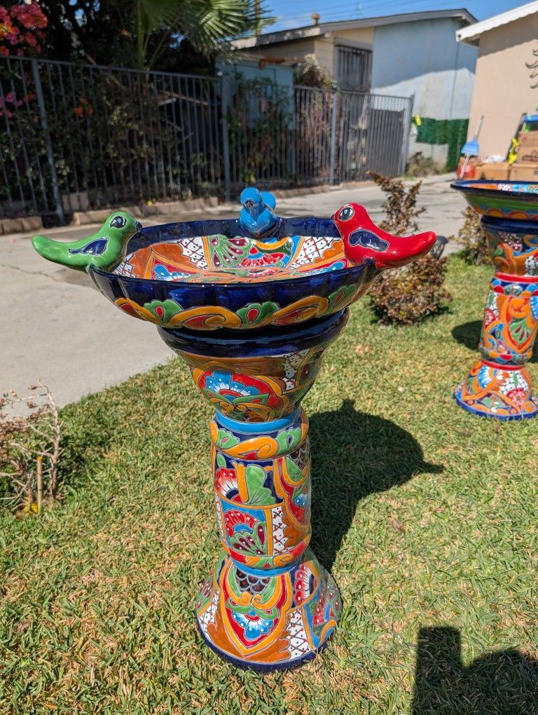 Mexican Talavera FOUNTAIN — Bird Bath
