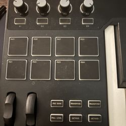 Donner Midi Keyboard