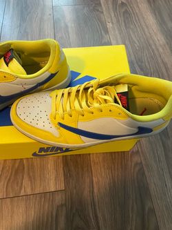 Travis Scott Canary Jordan 1 size 11