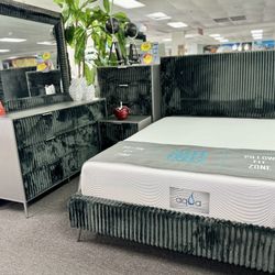 🔥😱Overstock Sale On Complete Bedroom Set Includes Queen/Full Bed Dresser,Mirror,Two Nightstand+Chest $999💥😱