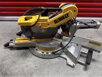 DWS779 12” Double Bevel Sliding Compound Miter Saw