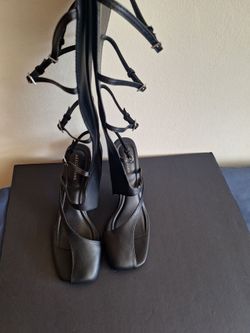 Azalea Wang Black Gladiator Knee-High Sandals