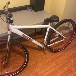 Throne Single Speed, White, 29 Inch Wheels