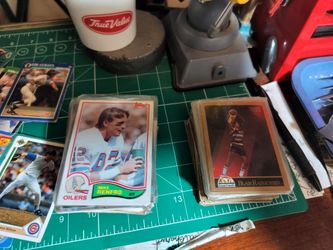 Lots a sports cards