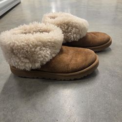 UGG Women's Mini Fluff Leather Boots