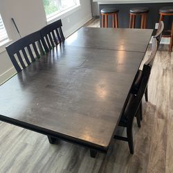 Dining Room Table And 4 Chairs 